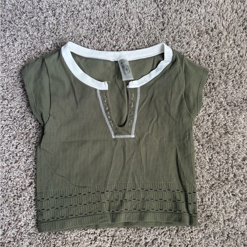 UO green top